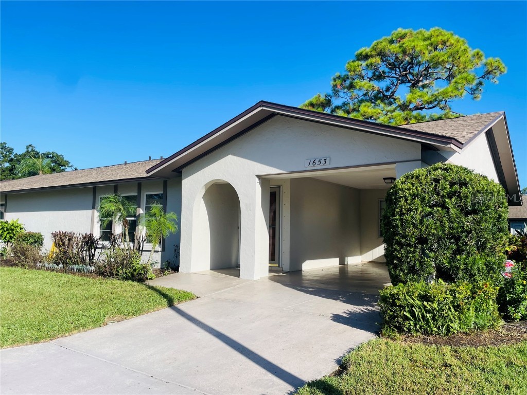 1653 Whitehead Drive #615 Sarasota FL 34232 A4667680 image1