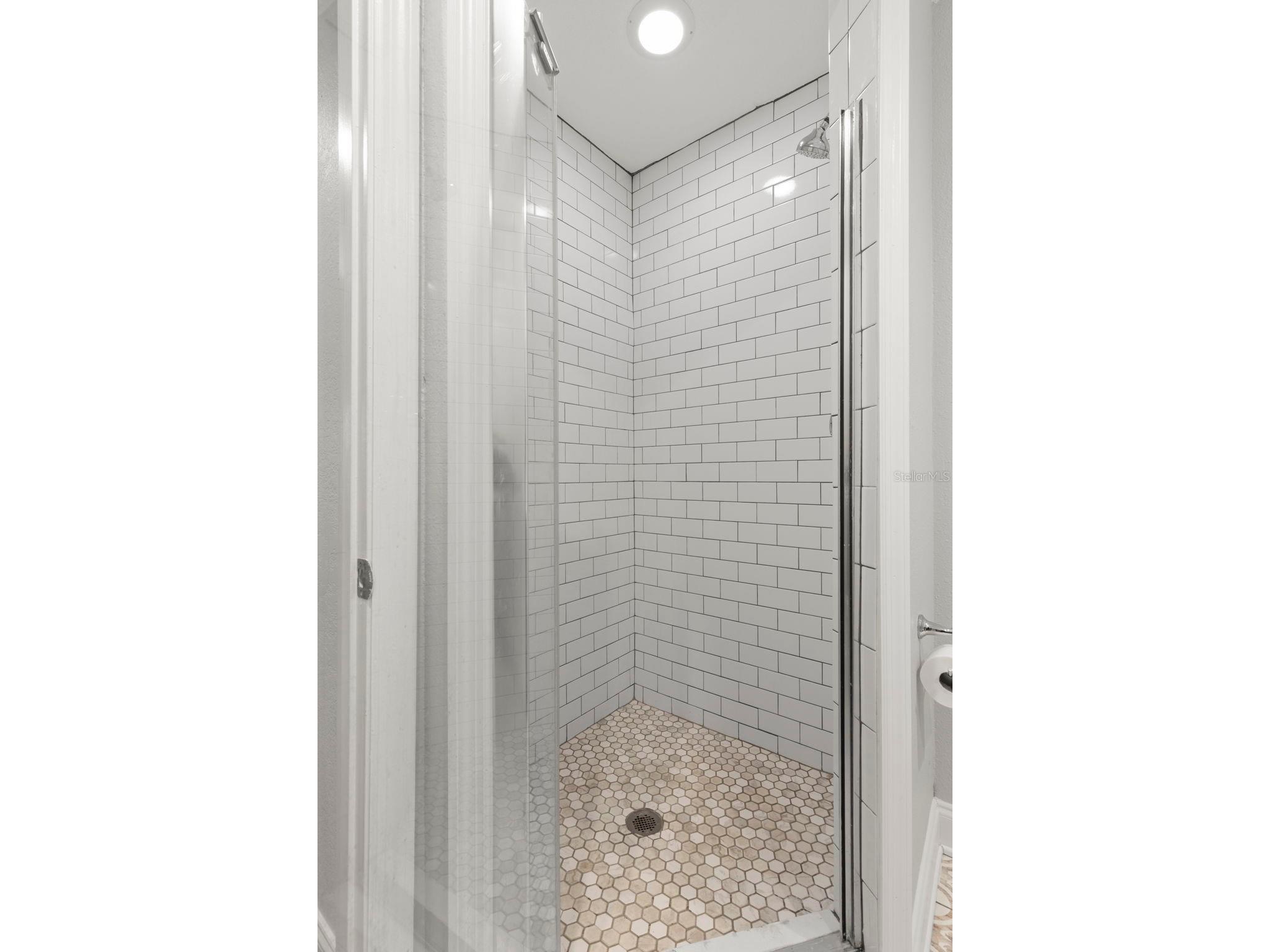 1654 50th Avenue N Saint Petersburg FL 33714 TB8432645 image15