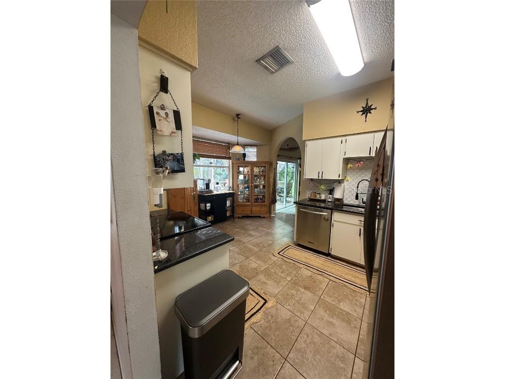 1654 Bayhill Drive Oldsmar FL 34677 TB8438417 image32