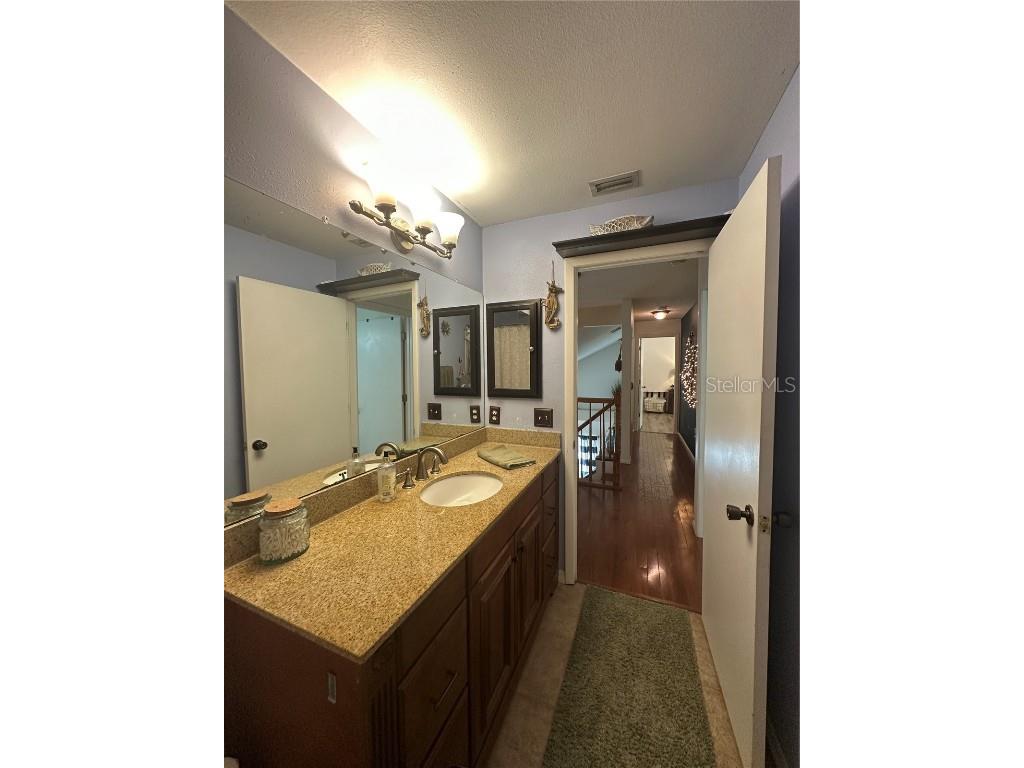 1654 Bayhill Drive Oldsmar FL 34677 TB8438417 image46