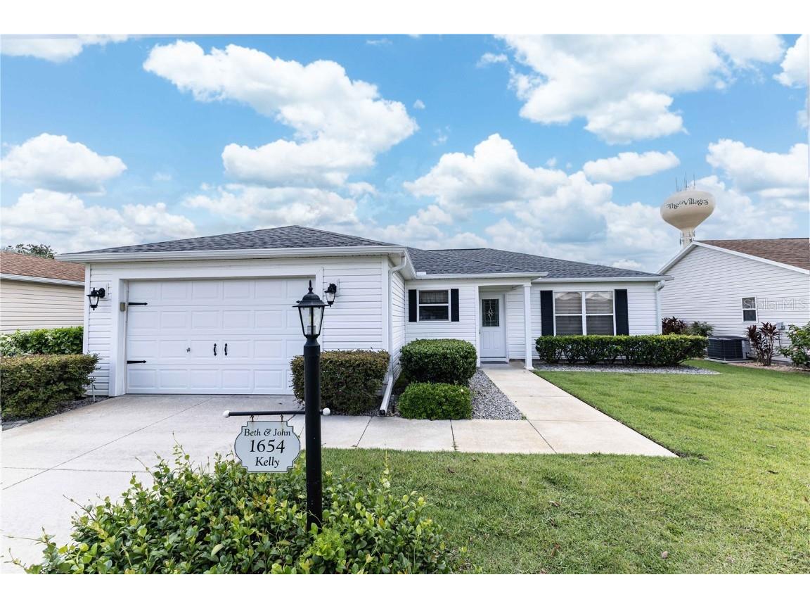 1654 Blossom Terrace The Villages FL 32162 G5099020 image1