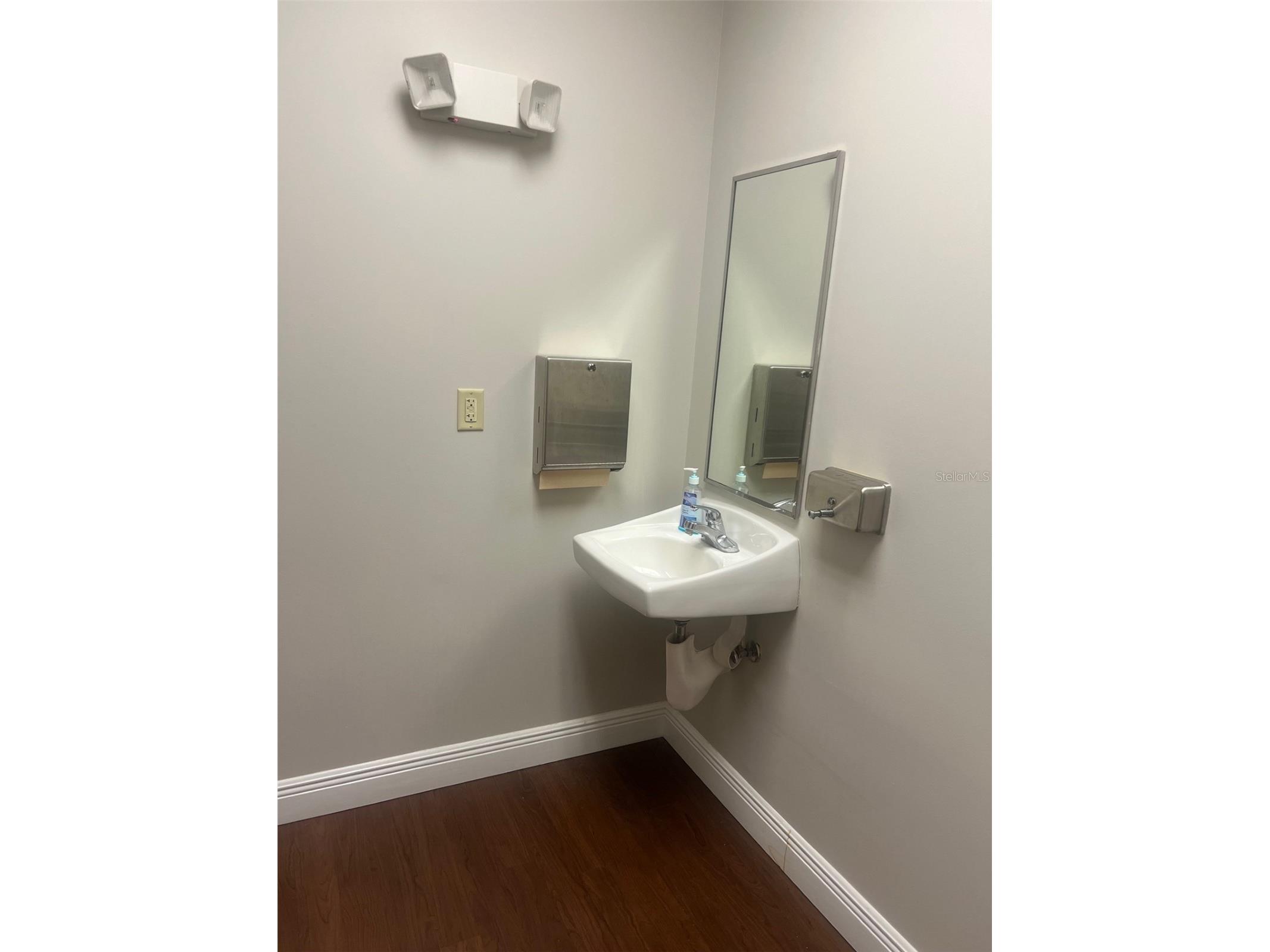 16540 Pointe Village Drive #206 Lutz FL 33558 TB8464257 image18