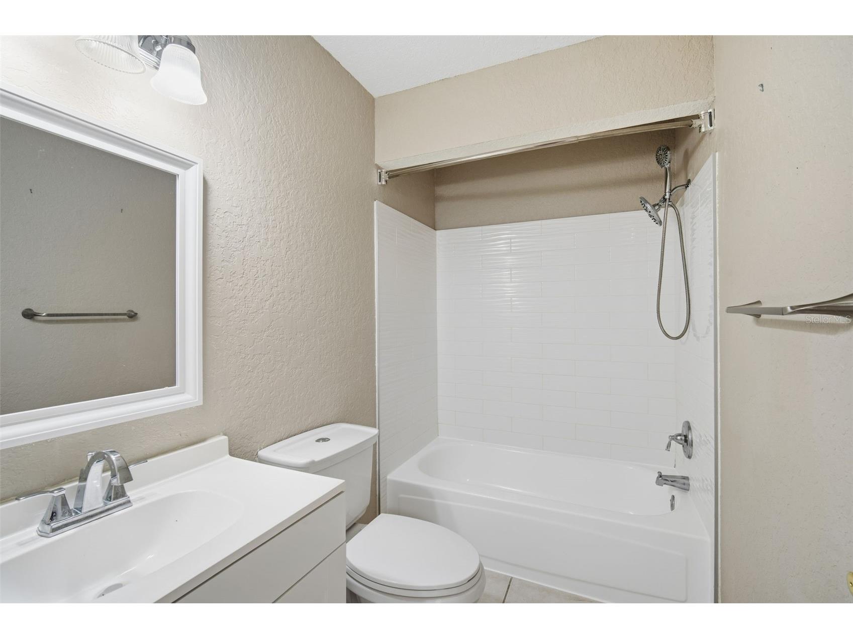 16545 Lake Brigadoon Circle Tampa FL 33618 TB8494503 image20