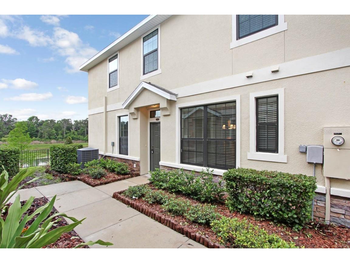 16545 Kingletridge Avenue Lithia FL 33547 T3453619 image1