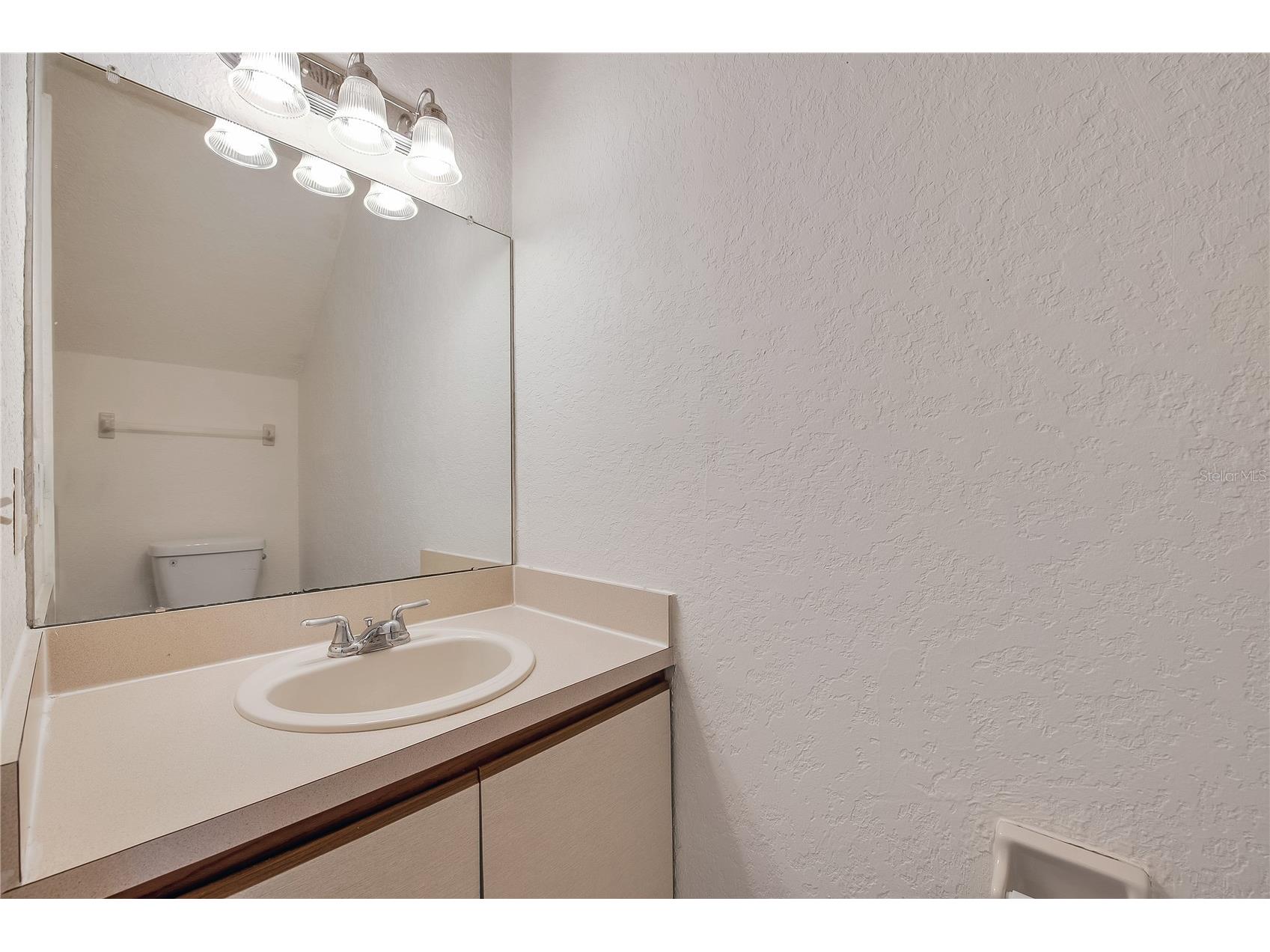 16547 Lake Brigadoon Circle Tampa FL 33618 TB8526604 image13
