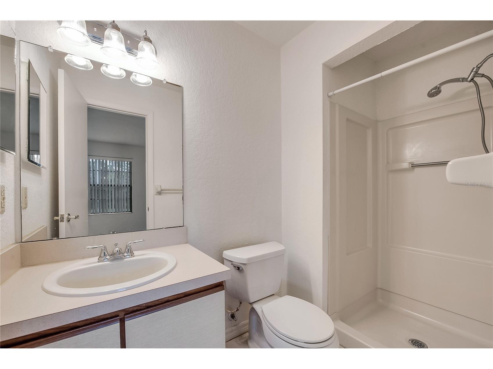 16547 Lake Brigadoon Circle Tampa FL 33618 TB8526604 image20