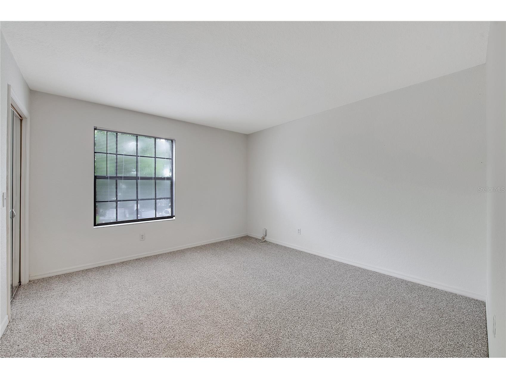 16547 Lake Brigadoon Circle Tampa FL 33618 TB8526604 image24