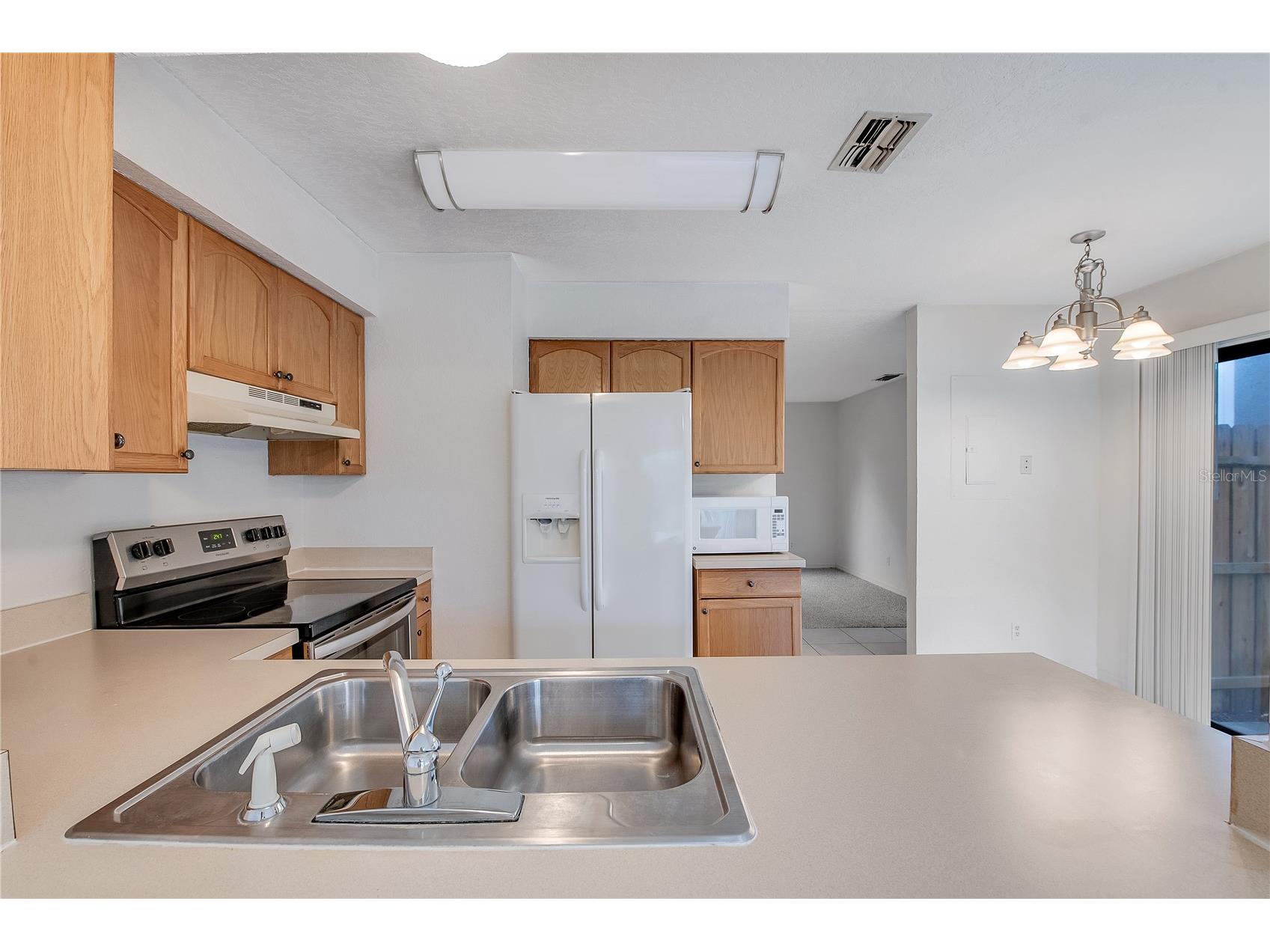 16547 Lake Brigadoon Circle Tampa FL 33618 TB8526604 image9