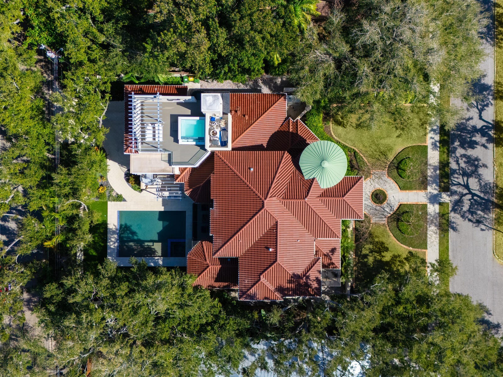 1655 South Drive Sarasota FL 34239 A4684423 image1
