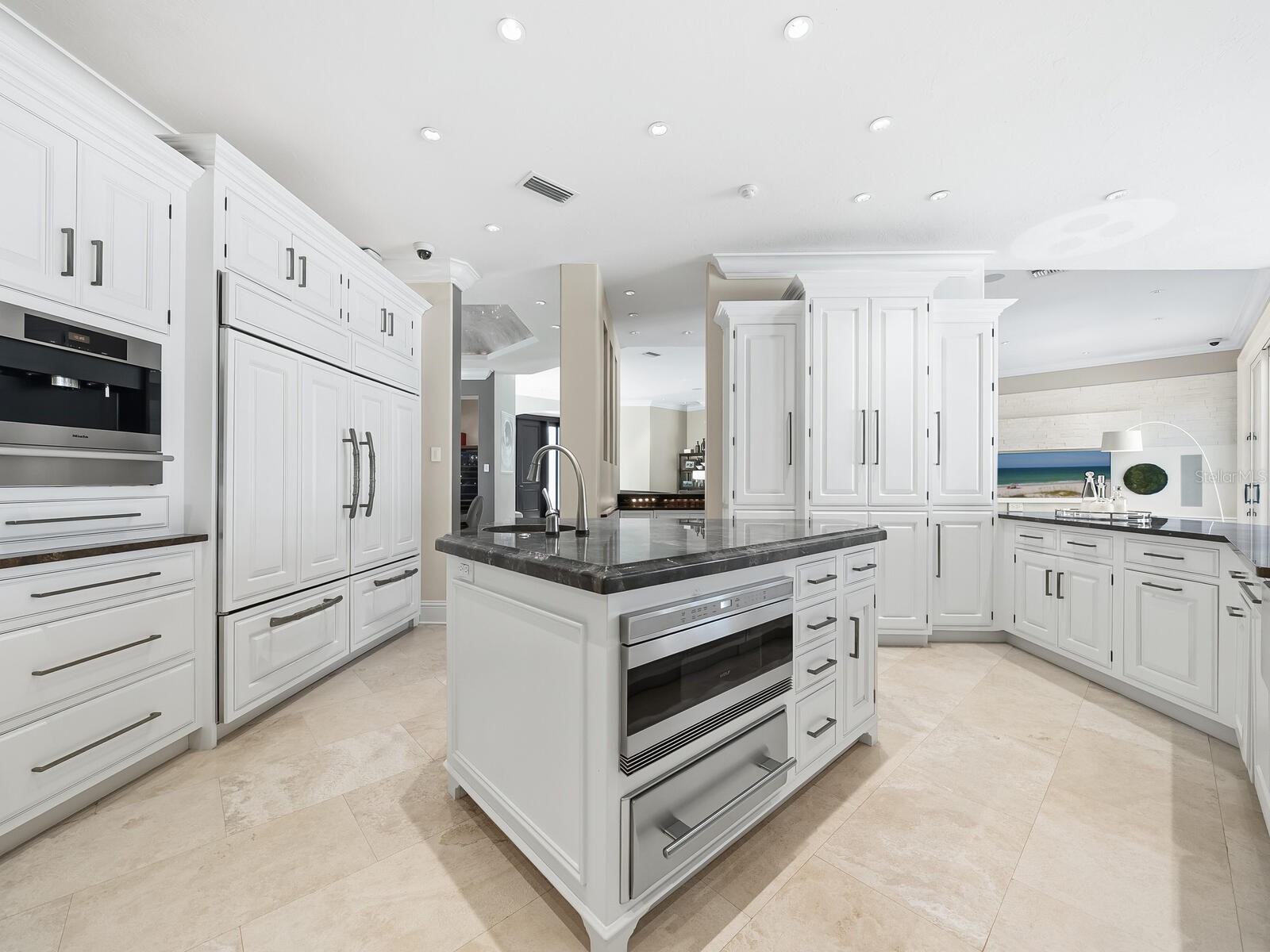 1655 South Drive Sarasota FL 34239 A4684423 image16