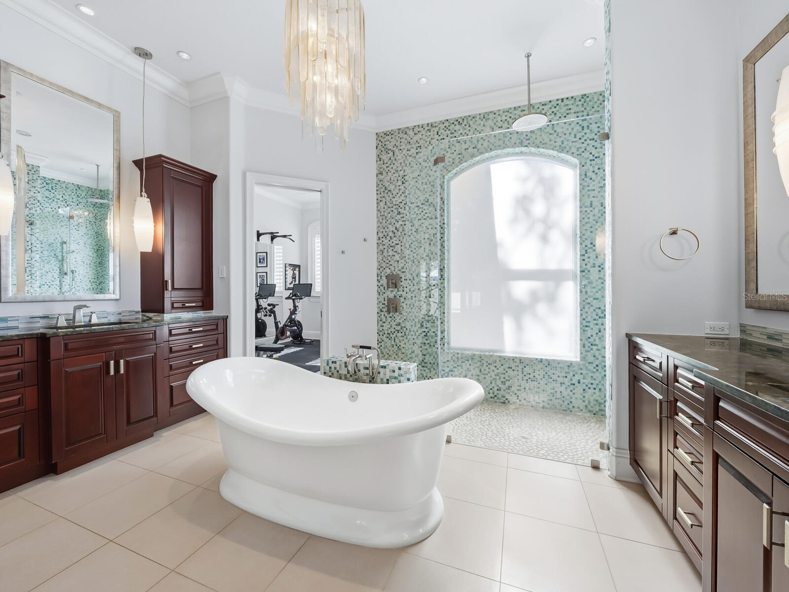 1655 South Drive Sarasota FL 34239 A4684423 image22
