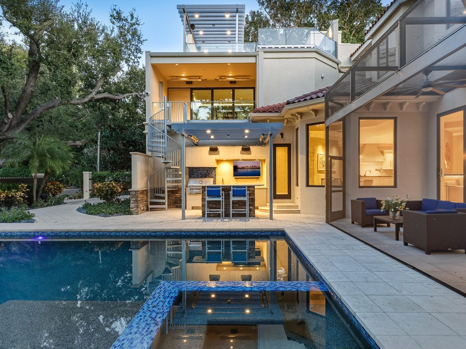 1655 South Drive Sarasota FL 34239 A4684423 image3