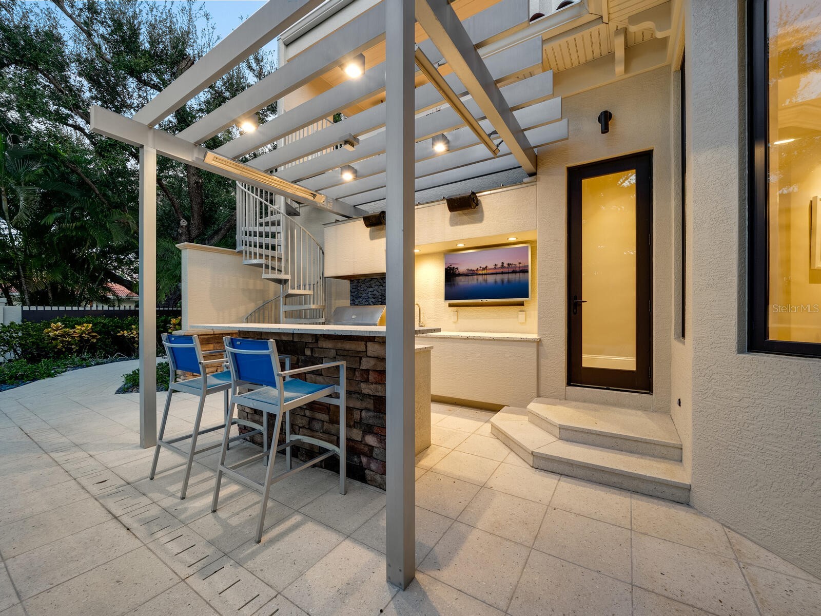 1655 South Drive Sarasota FL 34239 A4684423 image54