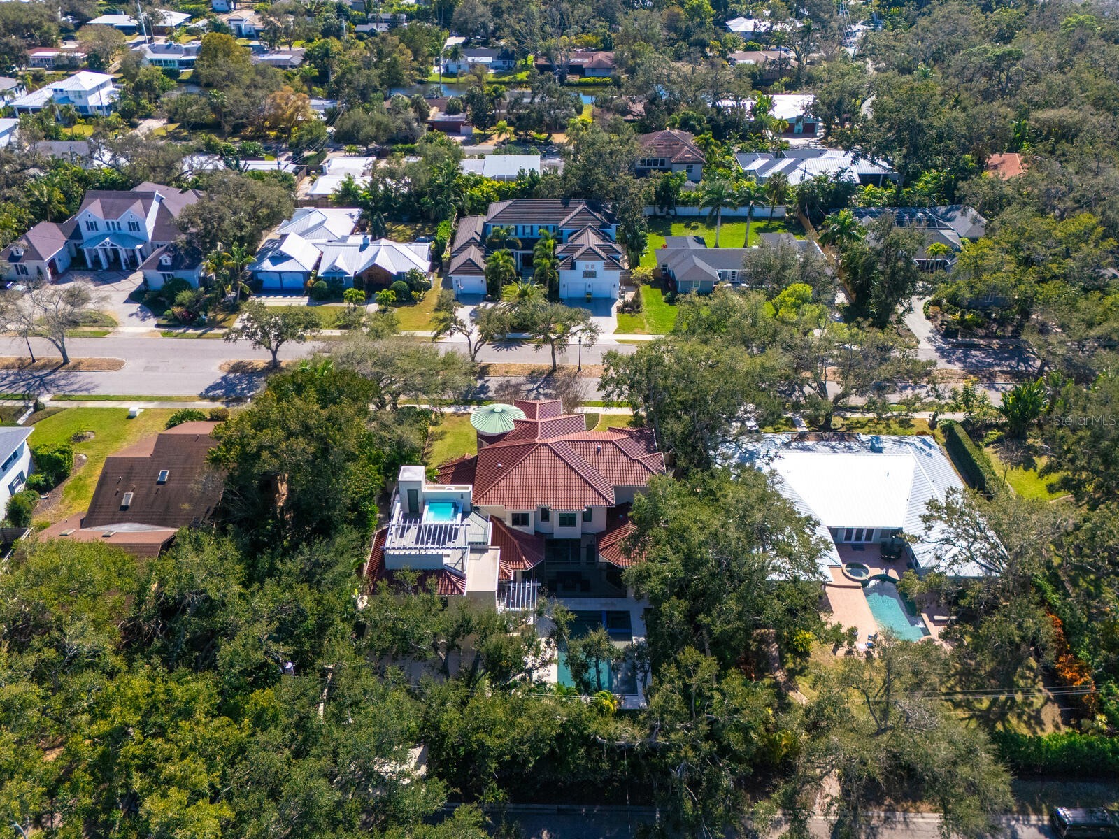 1655 South Drive Sarasota FL 34239 A4684423 image63