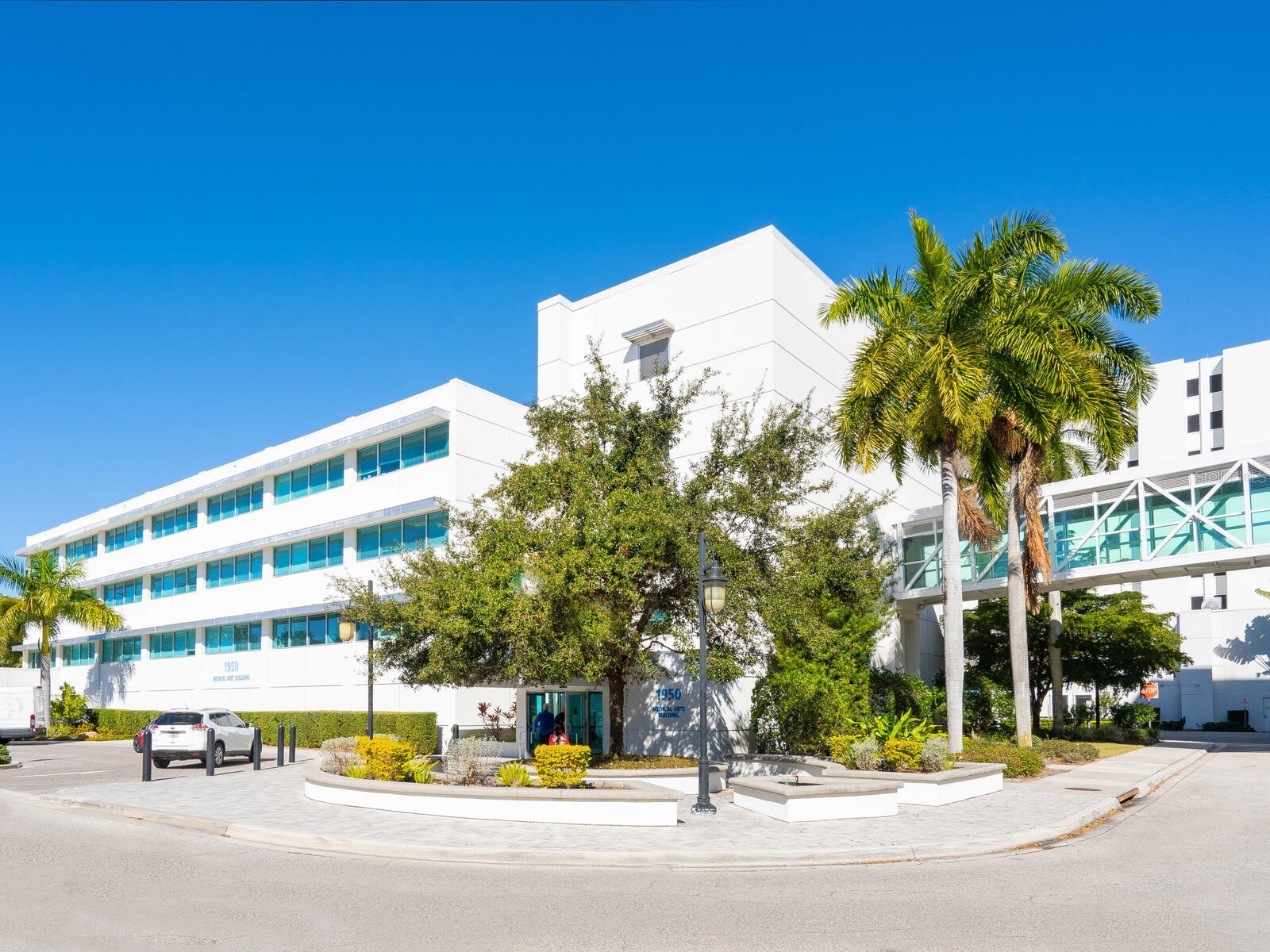 1655 South Drive Sarasota FL 34239 A4684423 image70