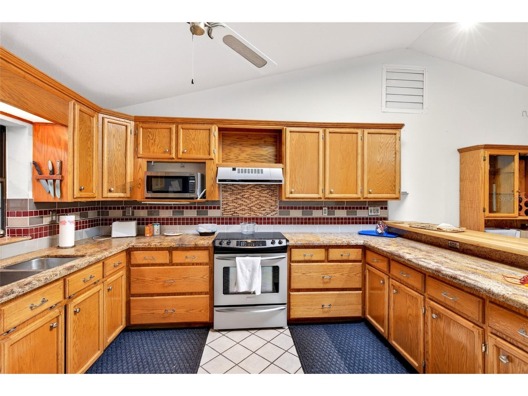 16555 N Highway 329 Reddick FL 32686 OM724739 image23