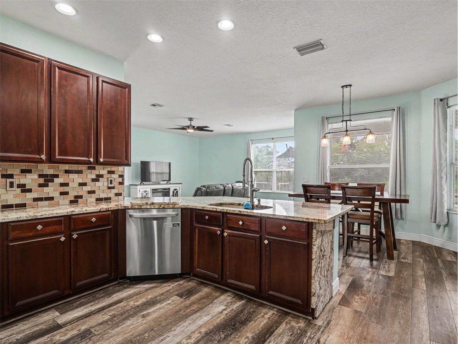 1656 Pinyon Pine Dr Sarasota FL 34240 TB8501410 image8