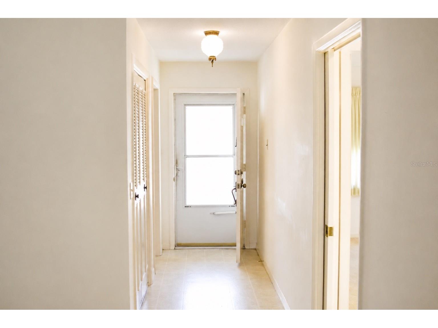 1656 S Lake Avenue #4 Clearwater FL 33756 TB8511256 image2