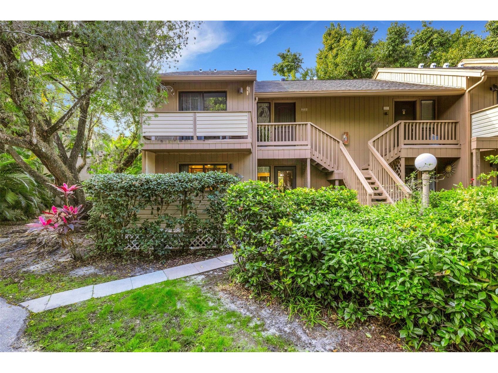 1657 Brookhouse Circle #150 Sarasota FL 34231 A4677913 image4