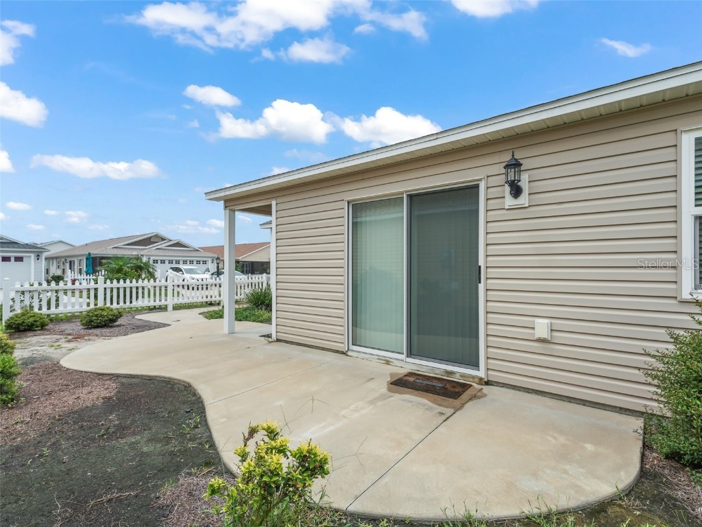 1657 Mcdonald Court The Villages FL 32163 OM705624 image3