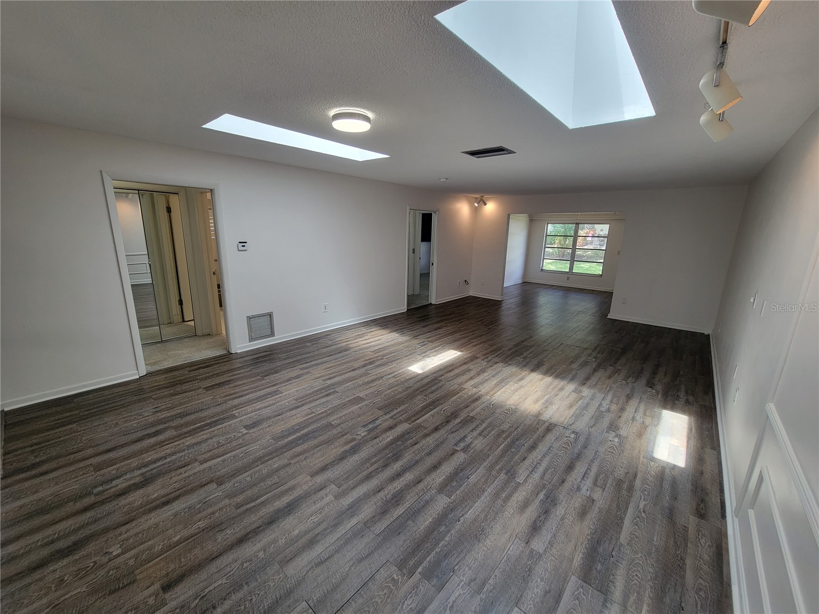 1657 S Lake Avenue #3 Clearwater FL 33756 TB8496812 image2