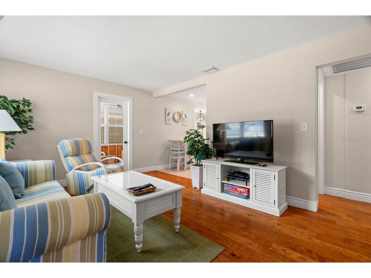 1658 Douglas Avenue Dunedin FL 34698 TB8496991 image7