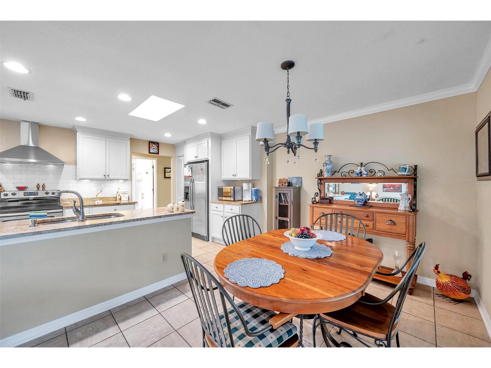 1658 Macdonnell Court Palm Harbor FL 34684 - LAKE TARPON TB8502638 image19