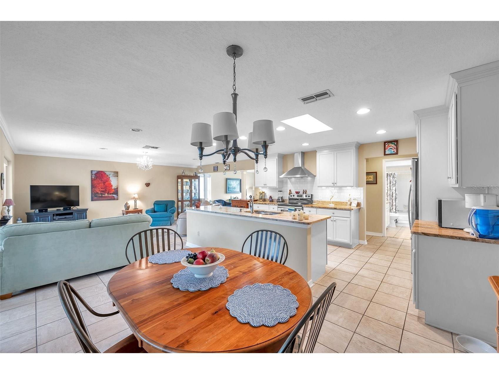 1658 Macdonnell Court Palm Harbor FL 34684 - LAKE TARPON TB8502638 image20