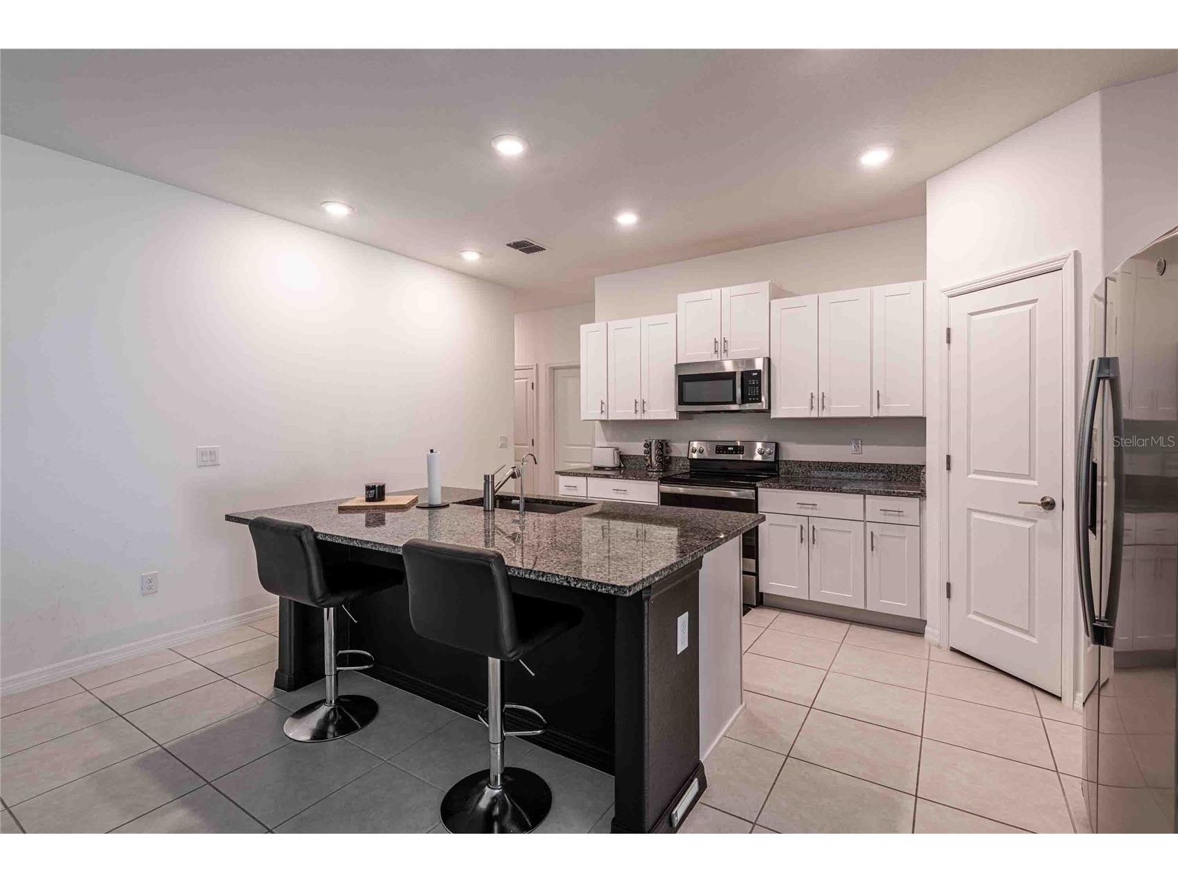 1658 Red Loop Lakeland FL 33801 TB8490699 image3