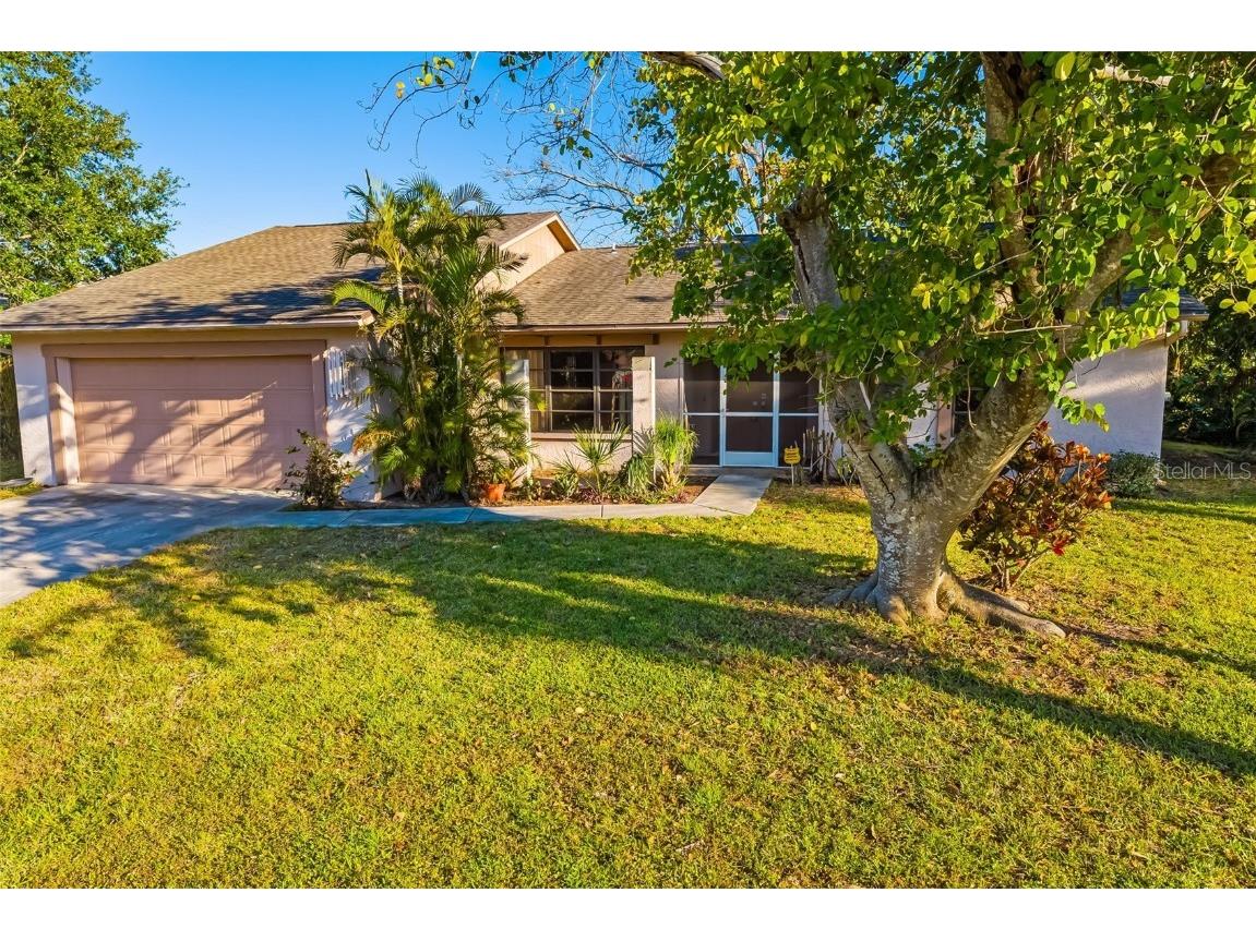 1658 Ridgewood Lane Sarasota FL 34231 A4647343 image1