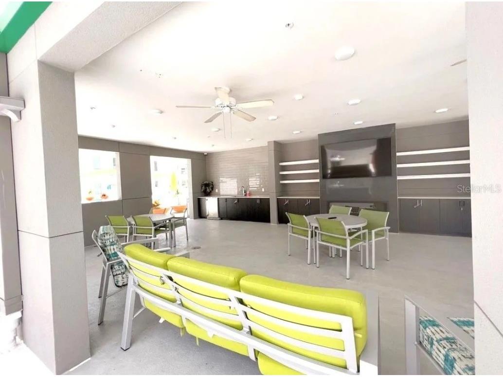 1659 2nd Street #515 Sarasota FL 34236 A4657126 image11