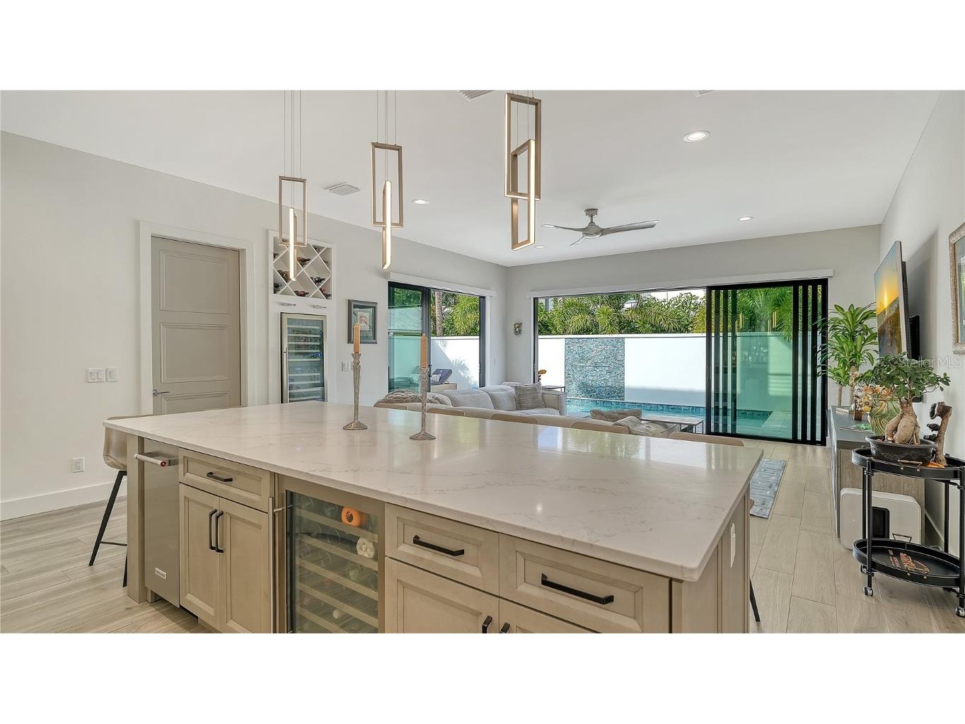 1659 Devonshire Lane Sarasota FL 34236 A4673505 image16