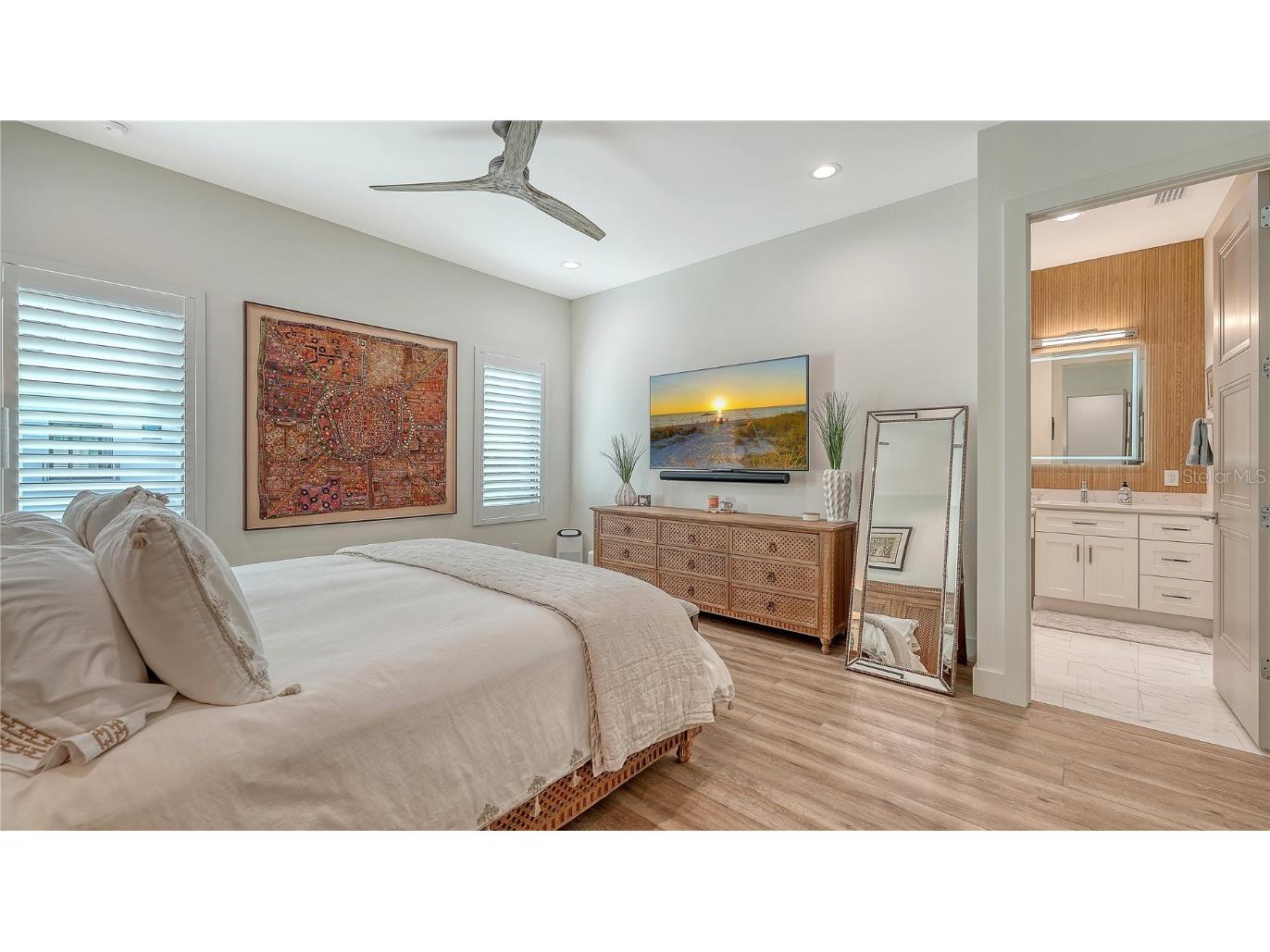 1659 Devonshire Lane Sarasota FL 34236 A4673505 image35