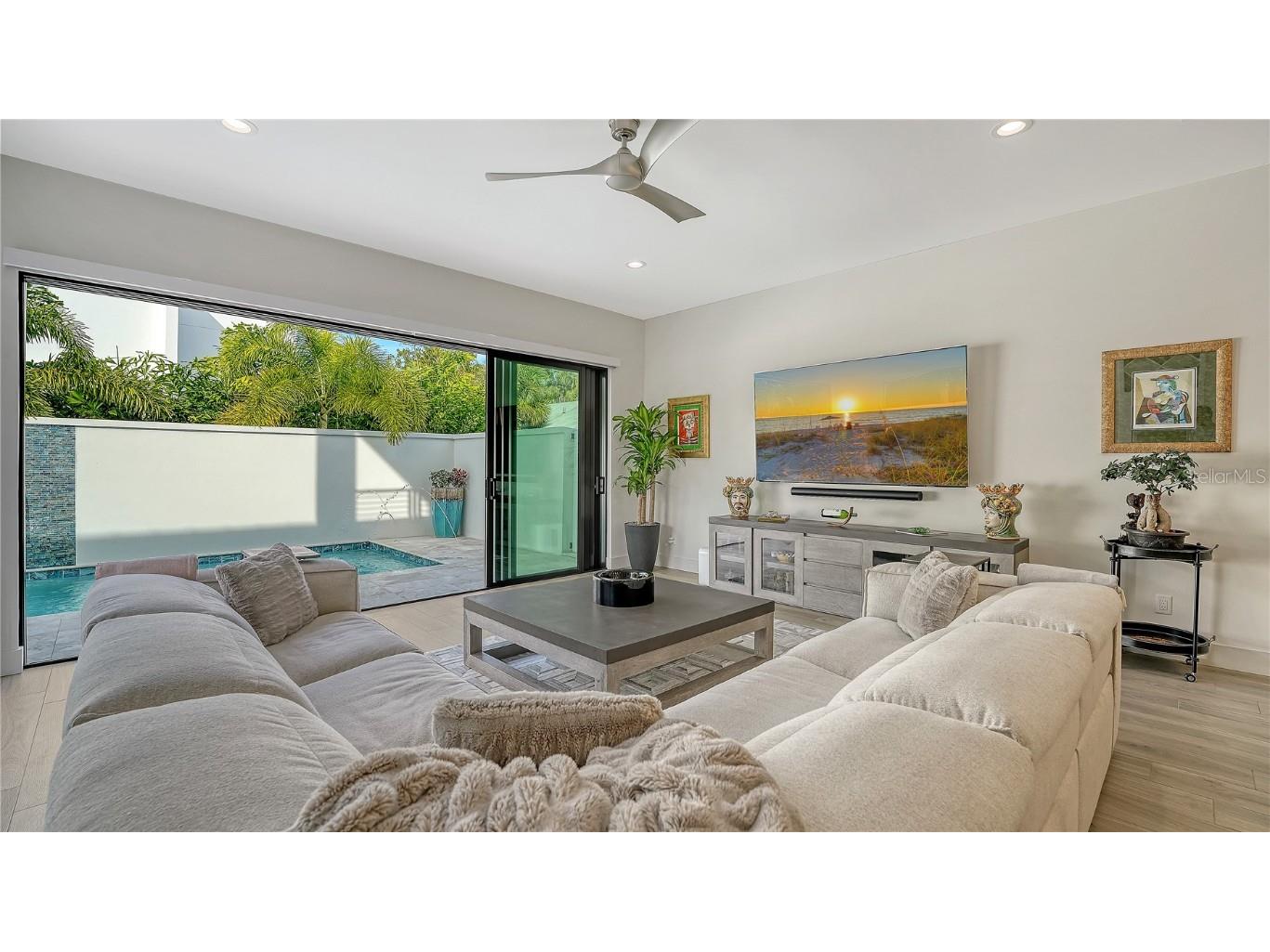 1659 Devonshire Lane Sarasota FL 34236 A4673505 image7