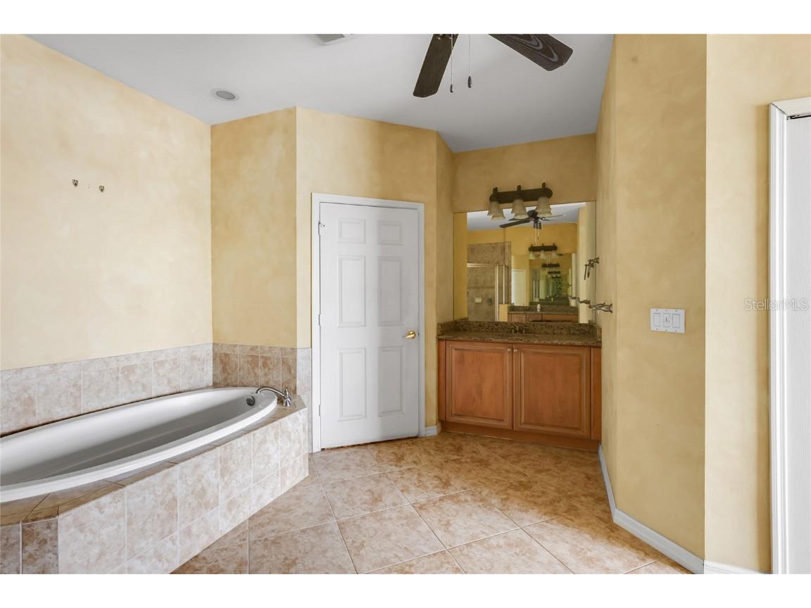 16590 Goldenrod Lane #103 Alva FL 33920 O6337576 image16