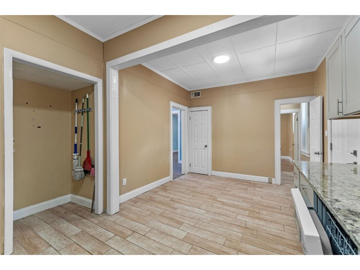 166/170 Kingston Avenue Daytona Beach FL 32114 FC311463 image11