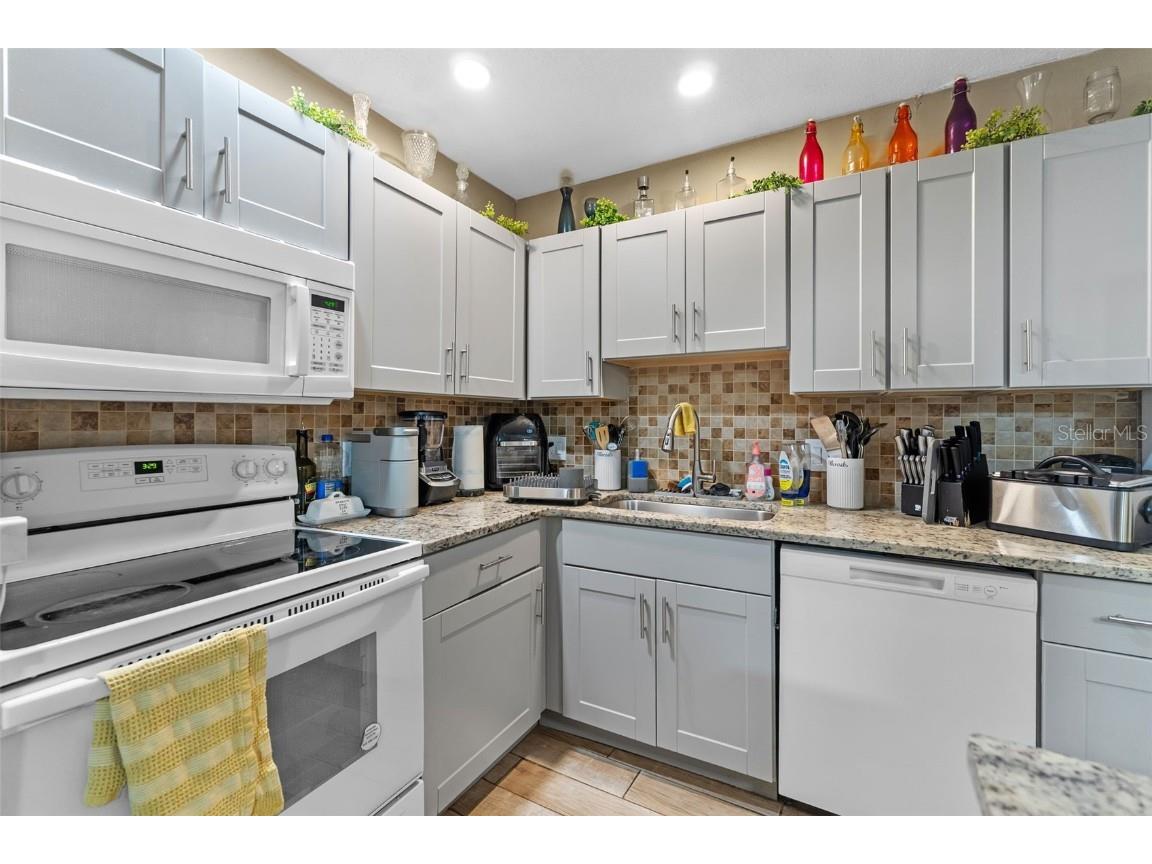 166/170 Kingston Avenue Daytona Beach FL 32114 FC311463 image22