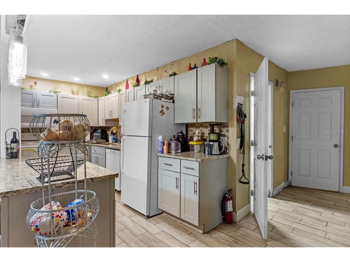 166/170 Kingston Avenue Daytona Beach FL 32114 FC311463 image25