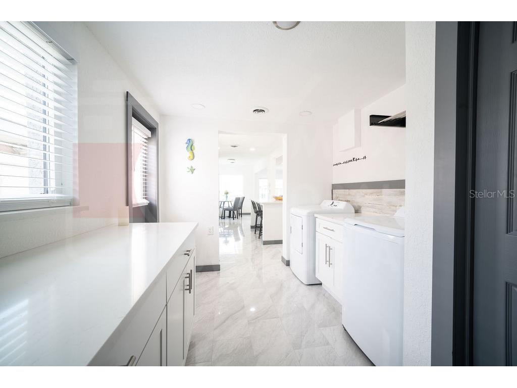 166 Bayside Drive Clearwater Beach FL 33767 TB8423867 image13