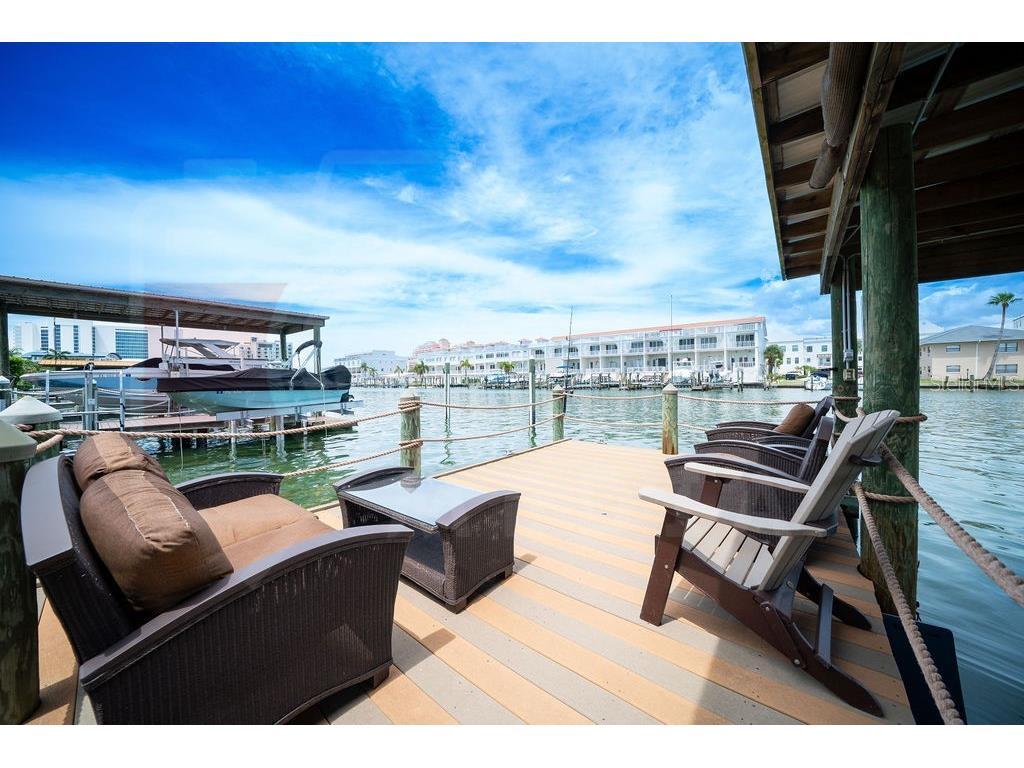 166 Bayside Drive Clearwater Beach FL 33767 TB8423867 image4