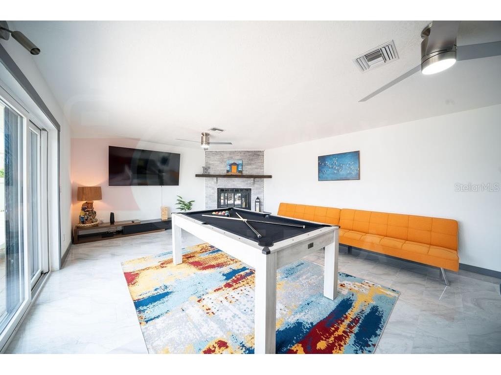 166 Bayside Drive Clearwater Beach FL 33767 TB8423867 image9