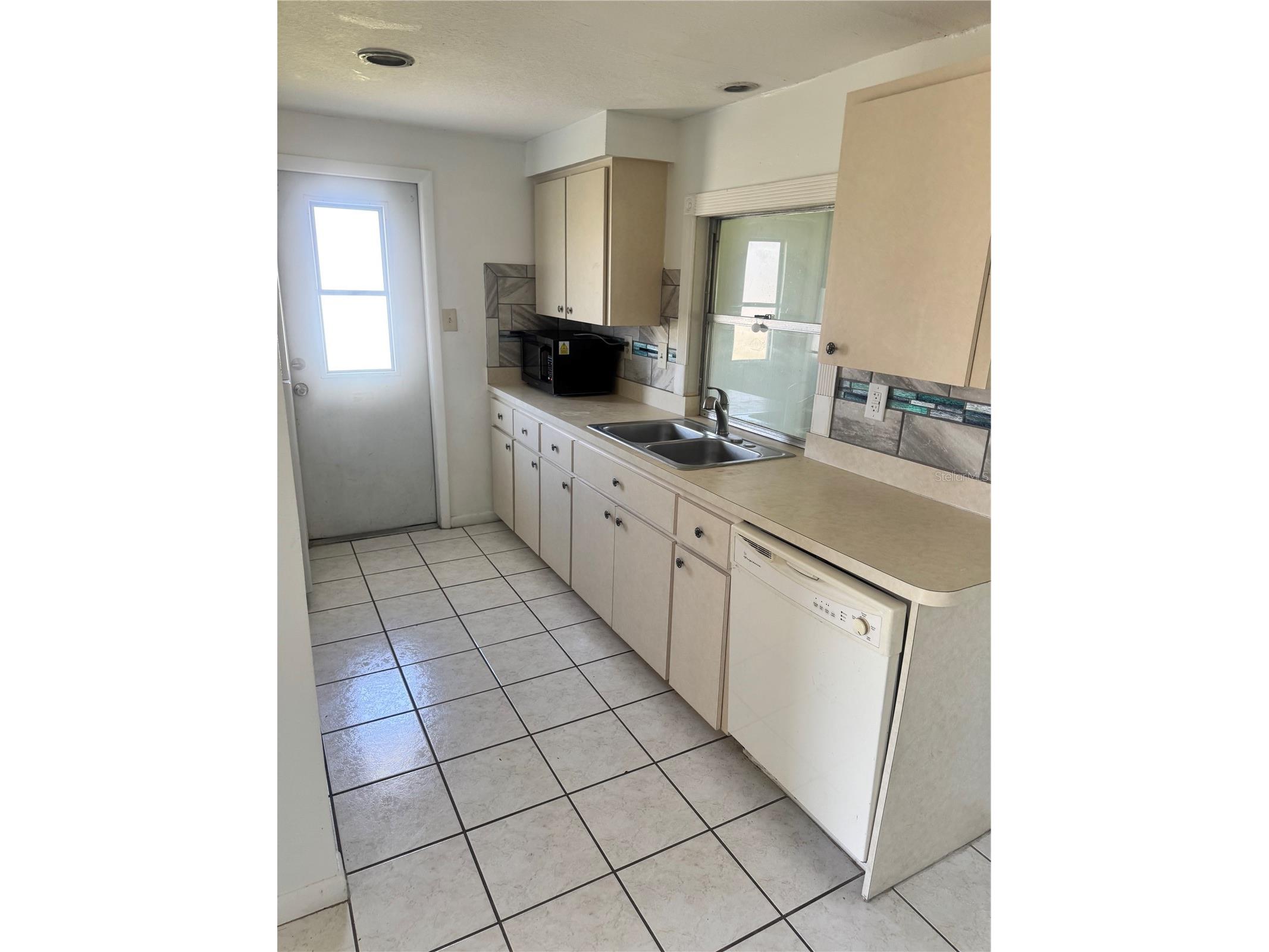166 Dartmouth Drive NW Port Charlotte FL 33952 D6147031 image6