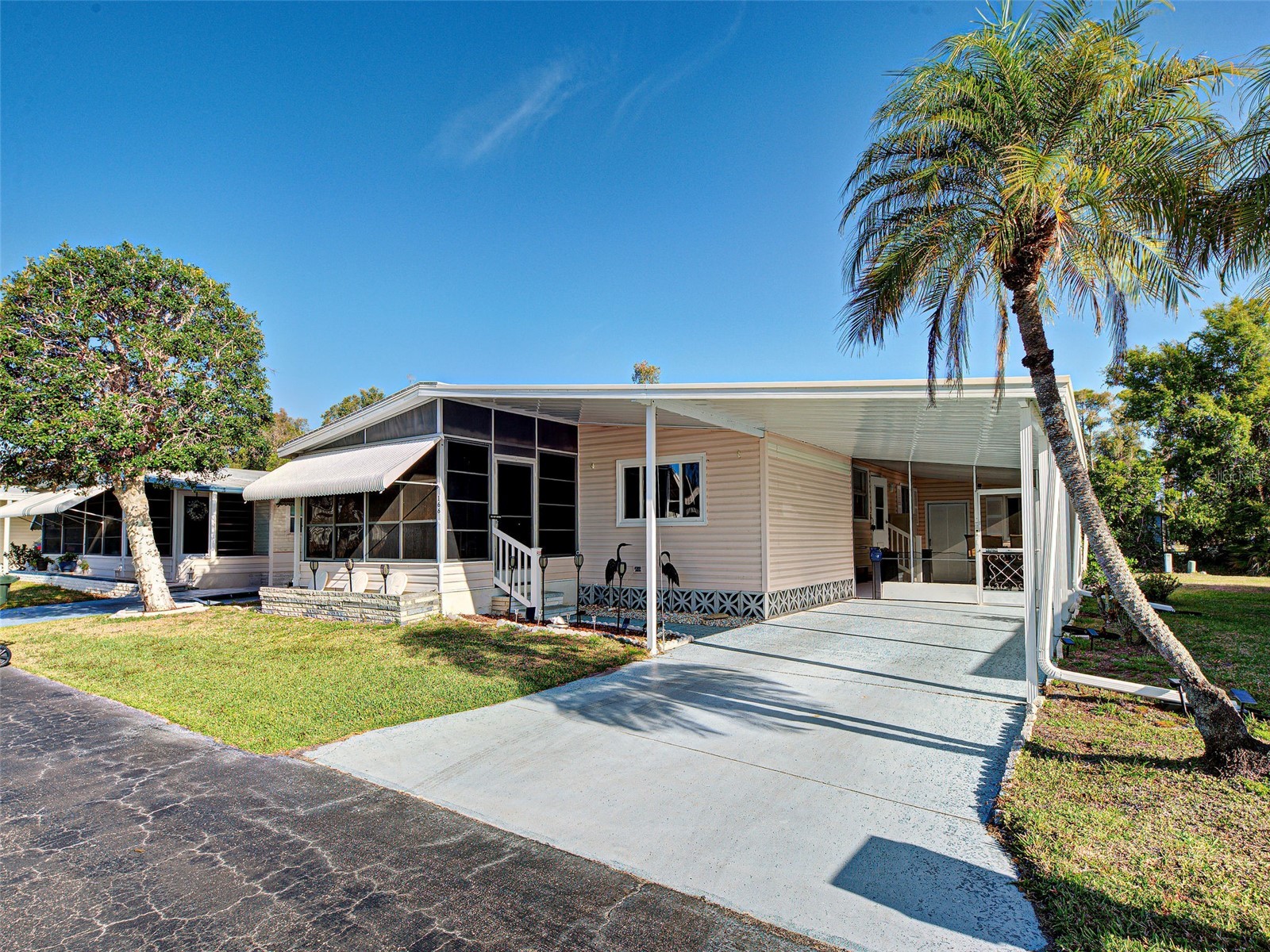 166 Edgewood Drive Osprey FL 34229 A4687852 image3