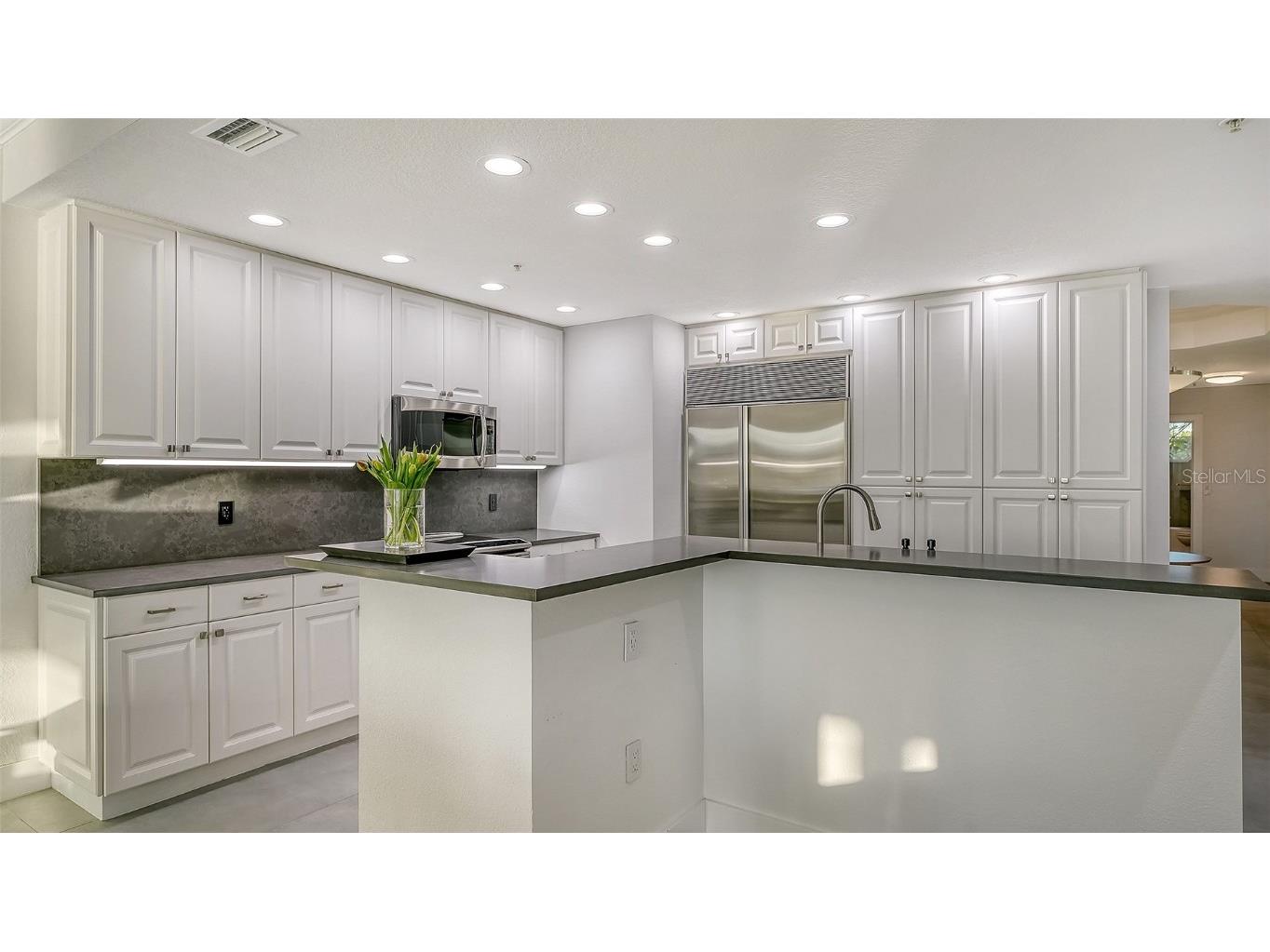 166 Golden Gate Point #22 Sarasota FL 34236 - SARASOTA BAY A4672526 image14