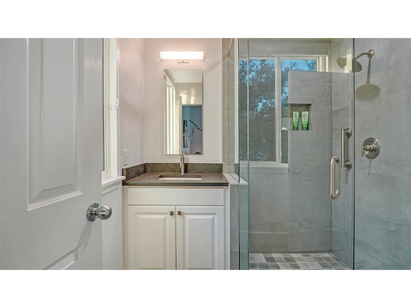 166 Golden Gate Point #22 Sarasota FL 34236 - SARASOTA BAY A4672526 image31