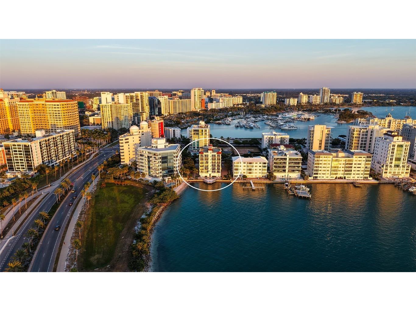 166 Golden Gate Point #22 Sarasota FL 34236 - SARASOTA BAY A4672526 image4