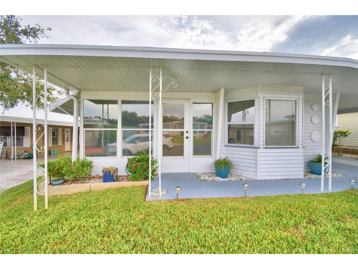 166 Holiday Lane Auburndale FL 33823 - LAKE ARIETTA AND LAKE ARIANA P4932378 image1