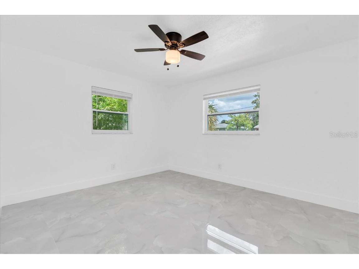 166 SW Lincoln Circle N Saint Petersburg FL 33703 TB8413491 image11