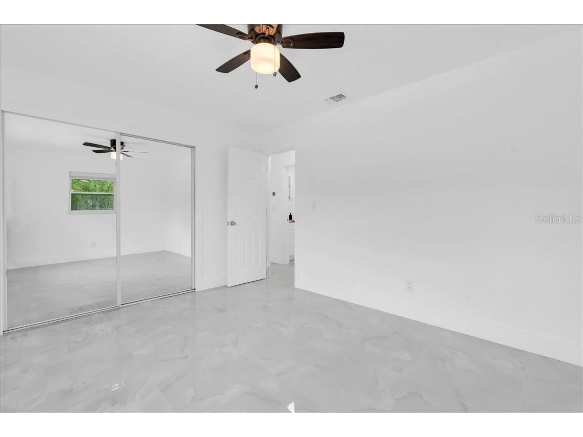 166 SW Lincoln Circle N Saint Petersburg FL 33703 TB8413491 image12