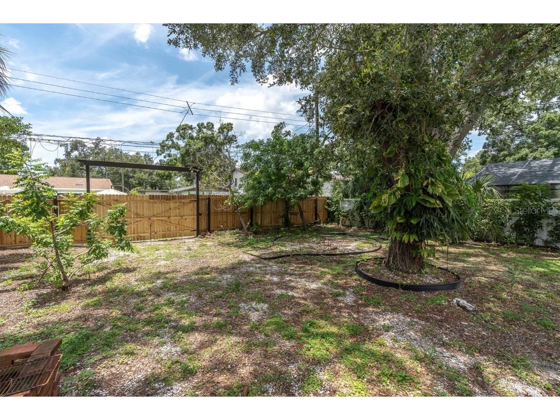 166 SW Lincoln Circle N Saint Petersburg FL 33703 TB8413491 image22